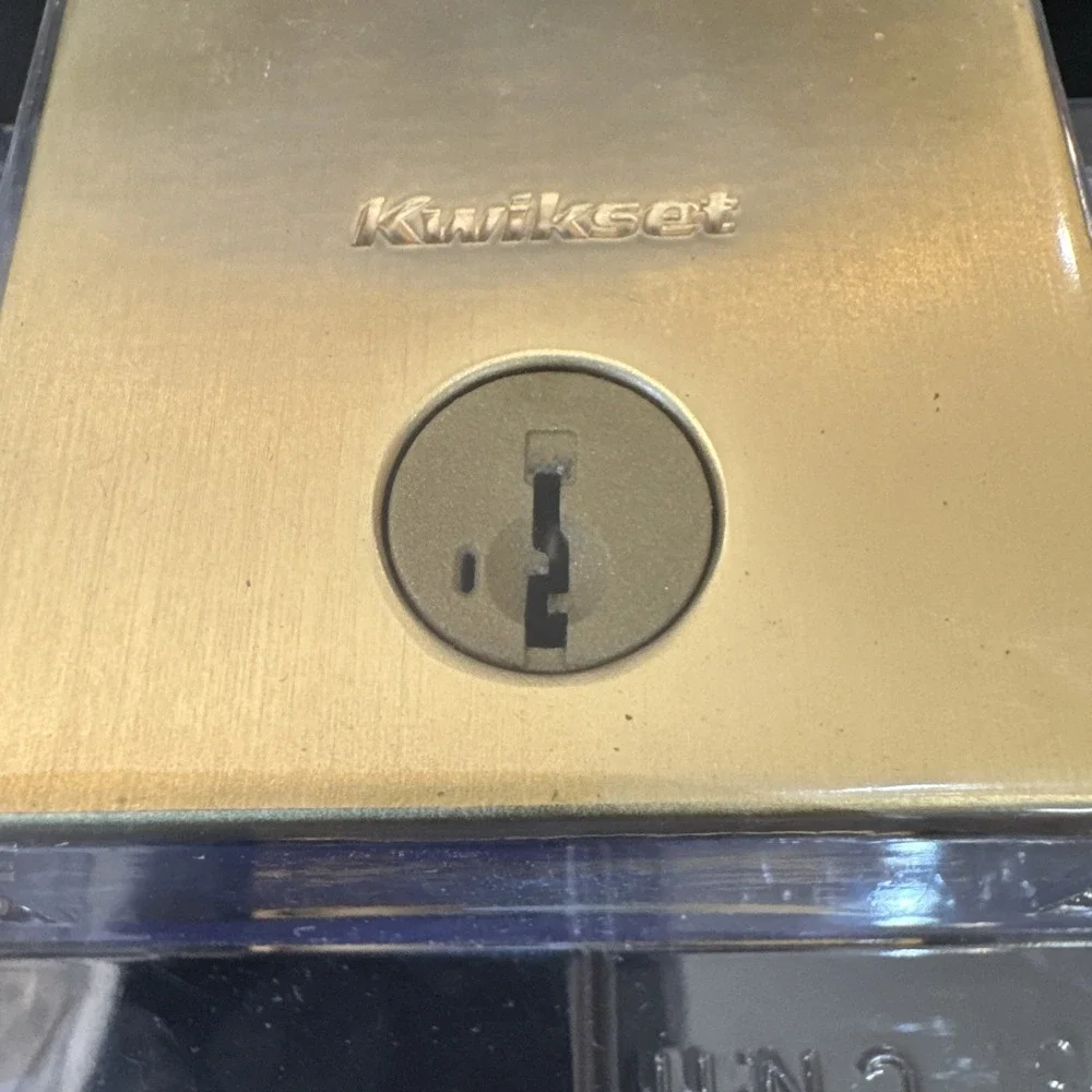 Kwikset Downtown Square Deadbolt Lock Satin Brass SmartKey 92580-033 Single‎ Cyl